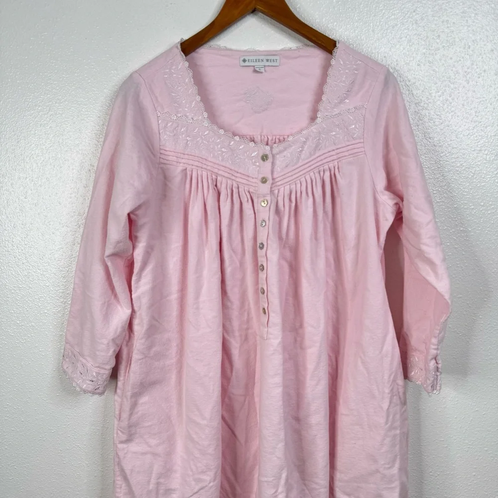 Eileen West Pink Fairy Tale Cotton Flannel Nightgown Size Small‎